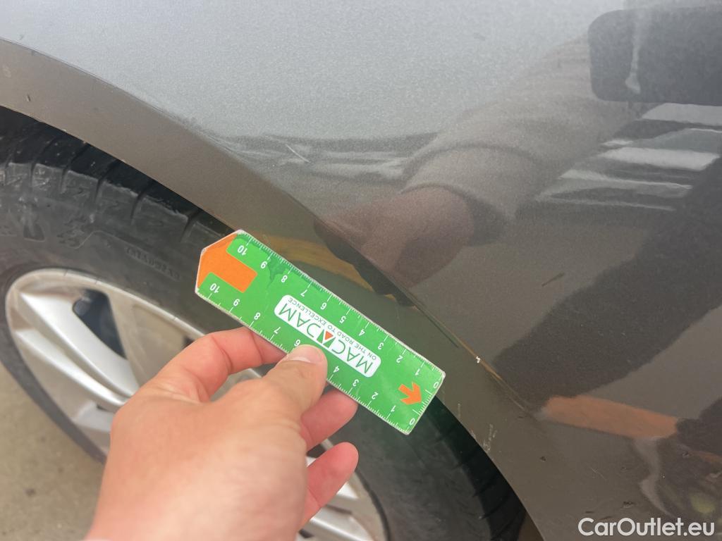  Peugeot  308 PEUGEOT  / 2017 / 5P / berlina con portón 5P Active Pack BlueHDi 100 S&S (AC) #6