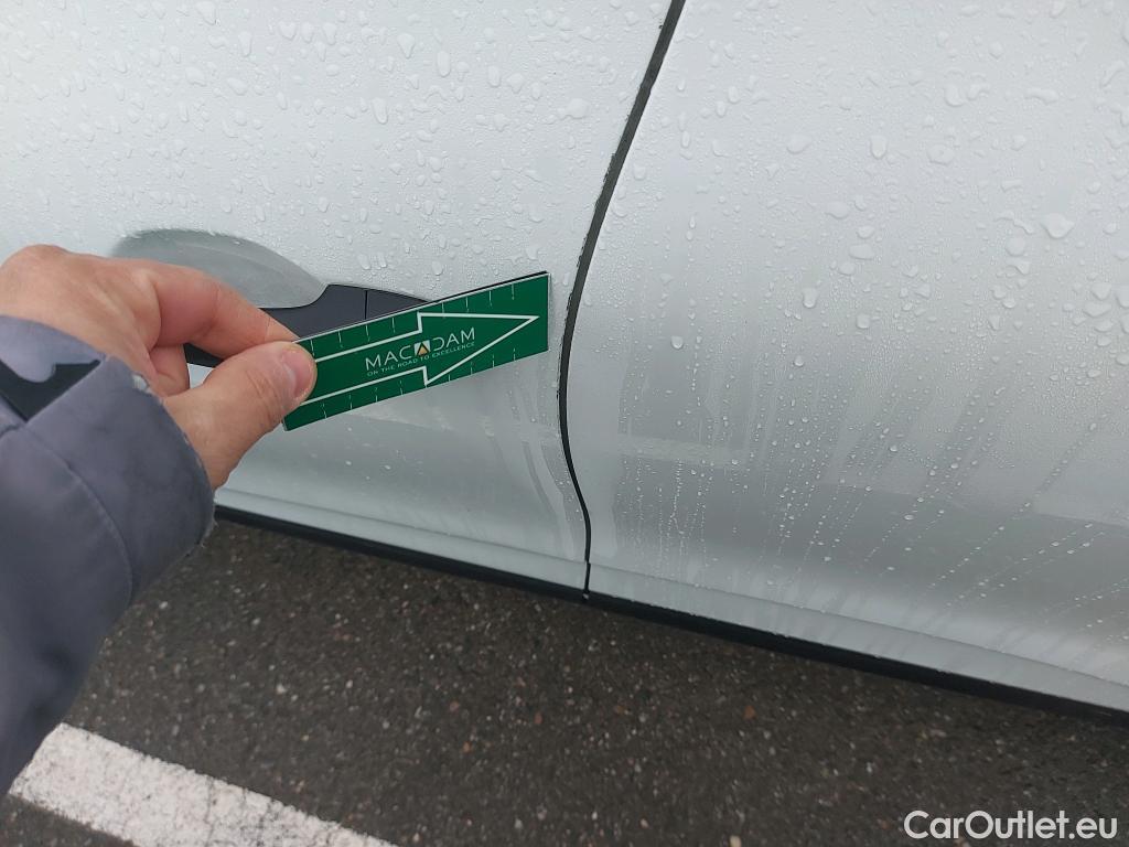  Renault  Clio RENAULT  / 2019 / 5P / berlina con portón Business TCe 74 kW (100CV) GLP #8