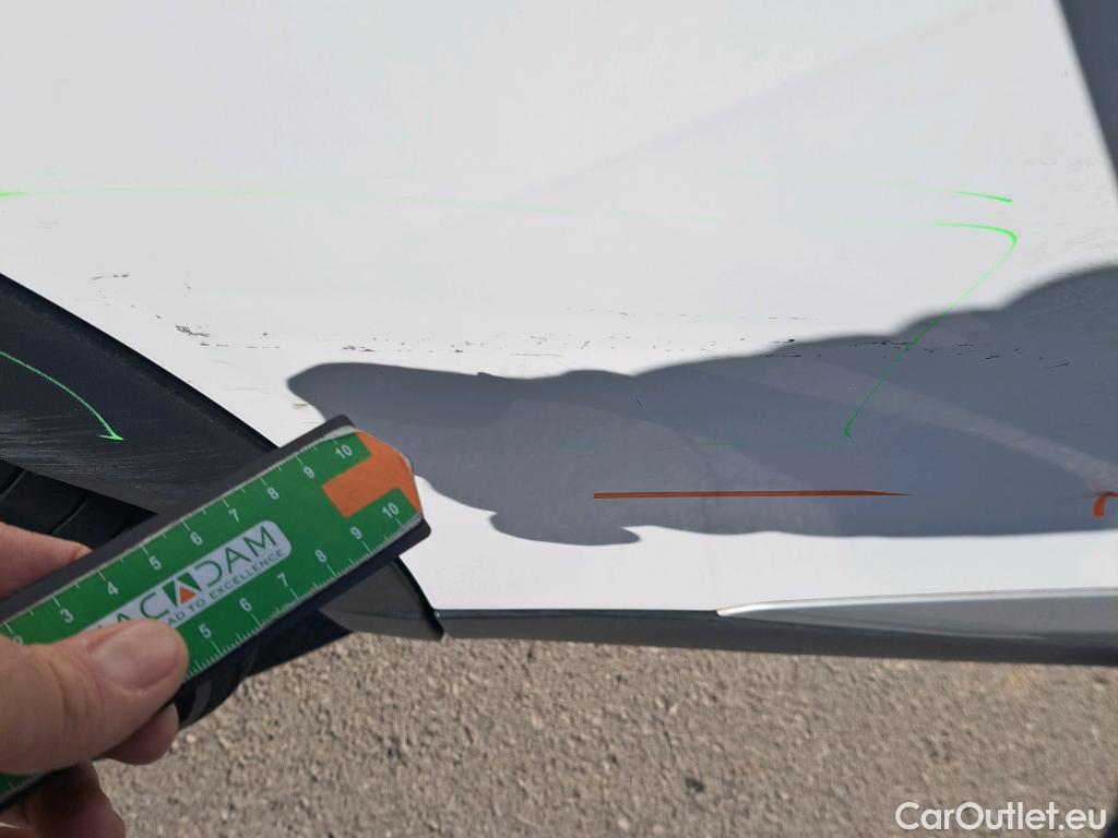  Peugeot  2008 PEUGEOT  / 2019 / 5P / todoterreno Allure BlueHDI 81kW (110CV) #4