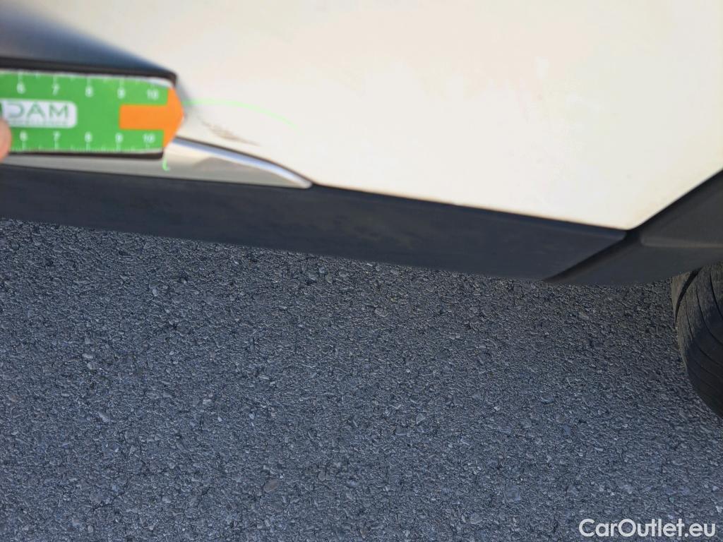  Peugeot  2008 PEUGEOT  / 2019 / 5P / todoterreno Allure BlueHDI 81kW (110CV) #45