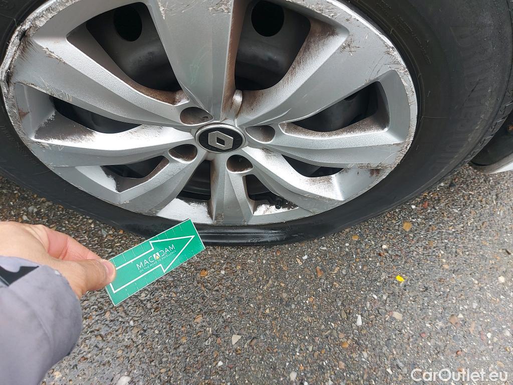  Renault  Clio RENAULT  / 2019 / 5P / berlina con portón Business TCe 74 kW (100CV) GLP #10