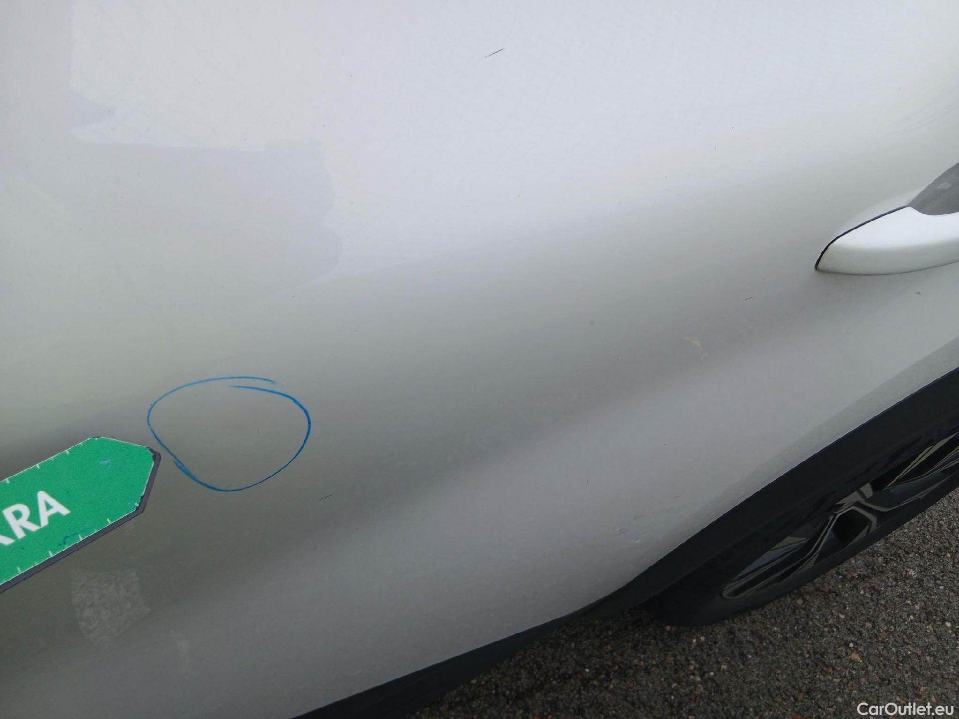  Renault  Captur RENAULT  / 2020 / 5P / todoterreno equilibre TCe 74 kW (100CV) GLP #10