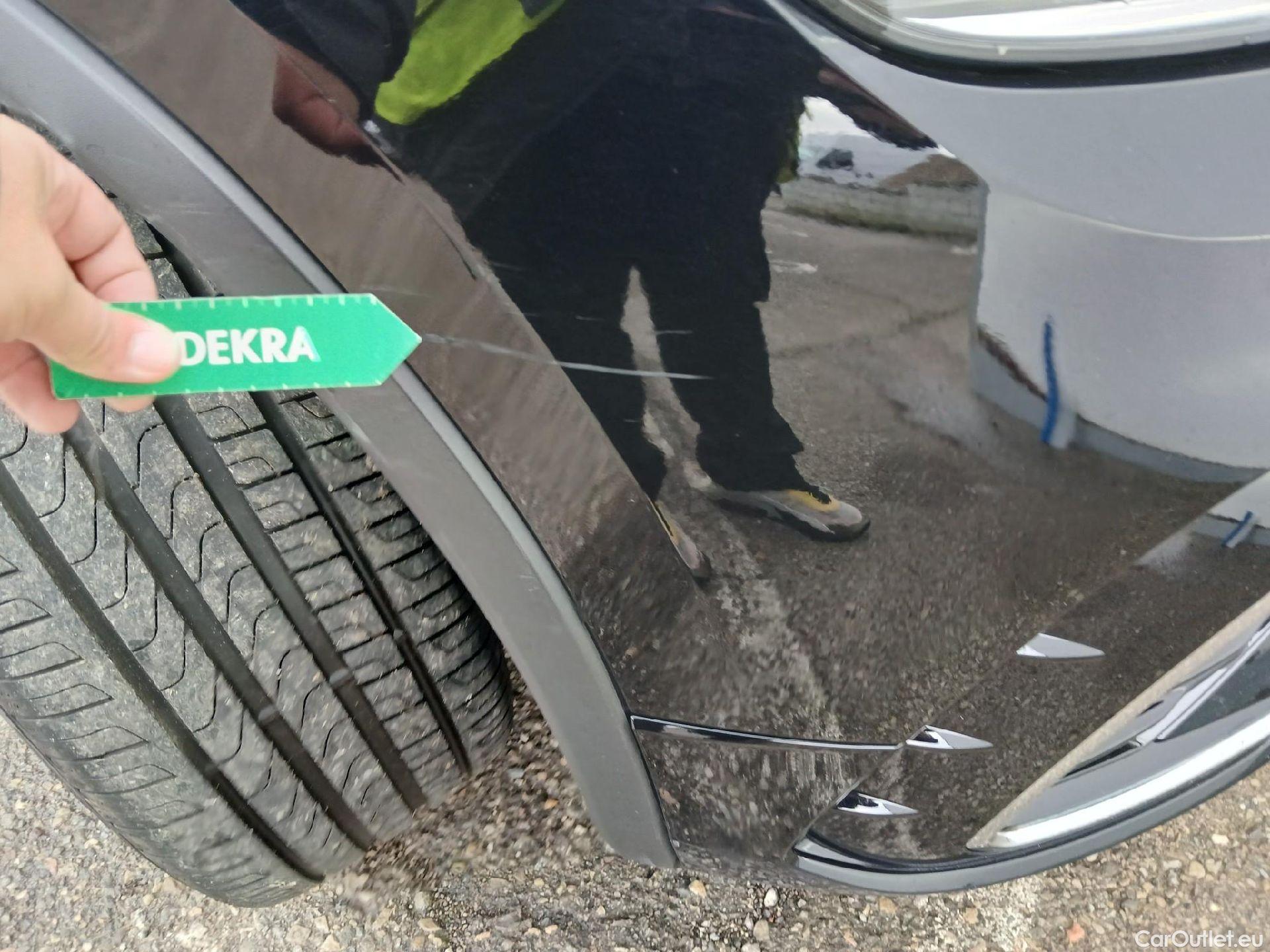  Volkswagen  Tiguan VOLKSWAGEN  / 2020 / 5P / todoterreno R-Line 2.0 TDI 110kW (150CV) DSG #5