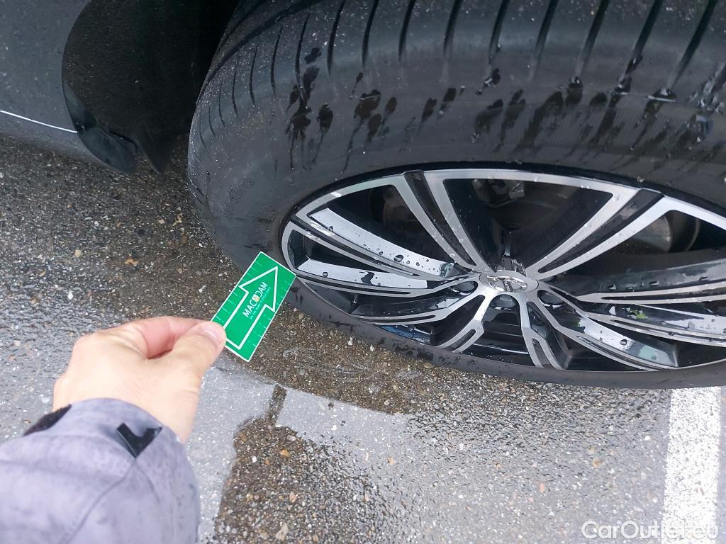  Volvo  XC60 VOLVO  / 2017 / 5P / todoterreno 2.0 T8 AWD Recharge Inscription Auto #2