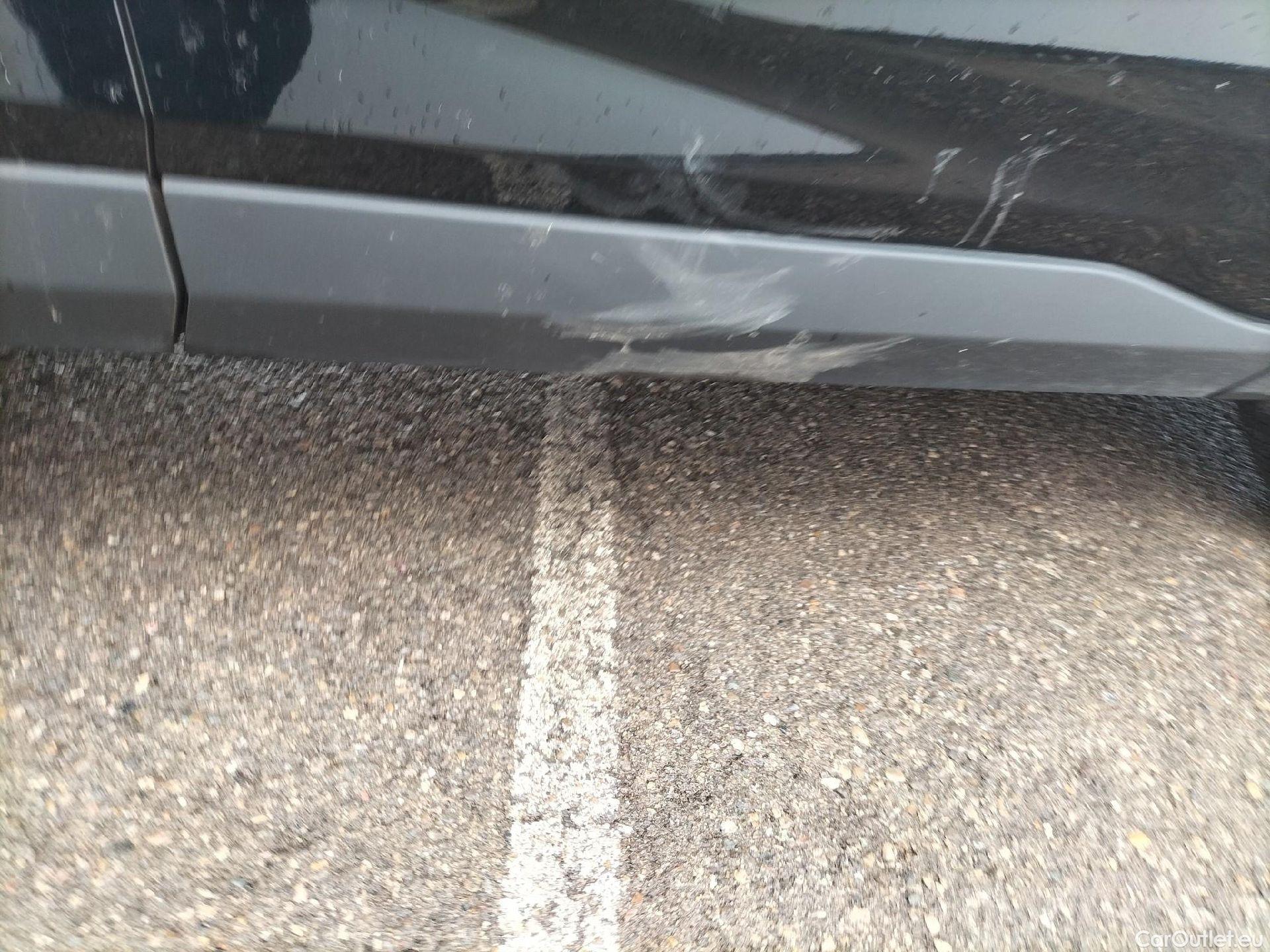  Toyota  RAV4 TOYOTA  / 2018 / 5P / todoterreno 2.5l 220H Advance 4WD #60