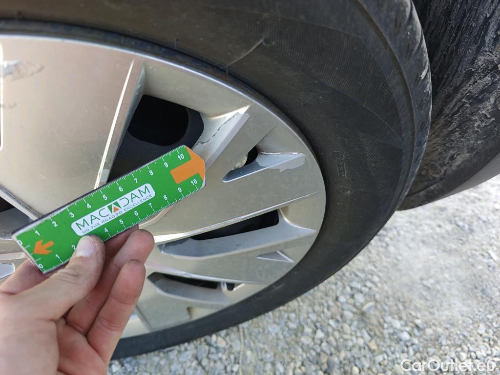  Volkswagen  T-CROSS VOLKSWAGEN  / 2018 / 5P / todoterreno Edition 1.0 TSI 70kW (95CV) #23