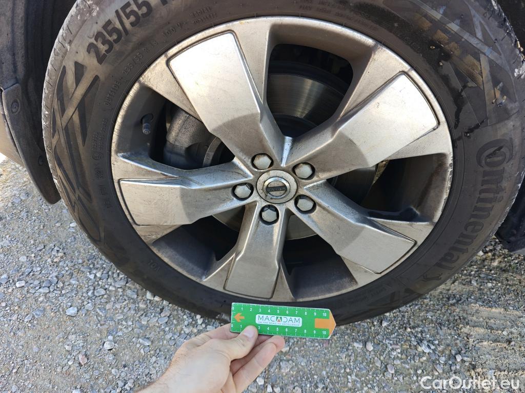  Volvo  XC 40 VOLVO XC40 / 2017 / 5P / todoterreno 2.0 B4 G AWD Momentum Pro Auto #3