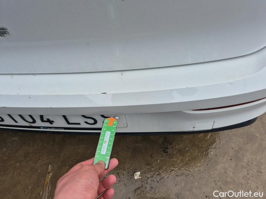  Volkswagen  Golf  VOLKSWAGEN / 2020 / 5P / berlina con portón 2.0 TDI 85kW (115CV) (AC4) #11