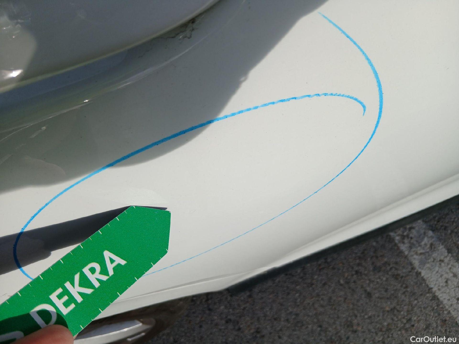  Volkswagen  Golf  VOLKSWAGEN / 2020 / 5P / berlina con portón R-Line 2.0 TDI 110kW (150CV) DSG #29