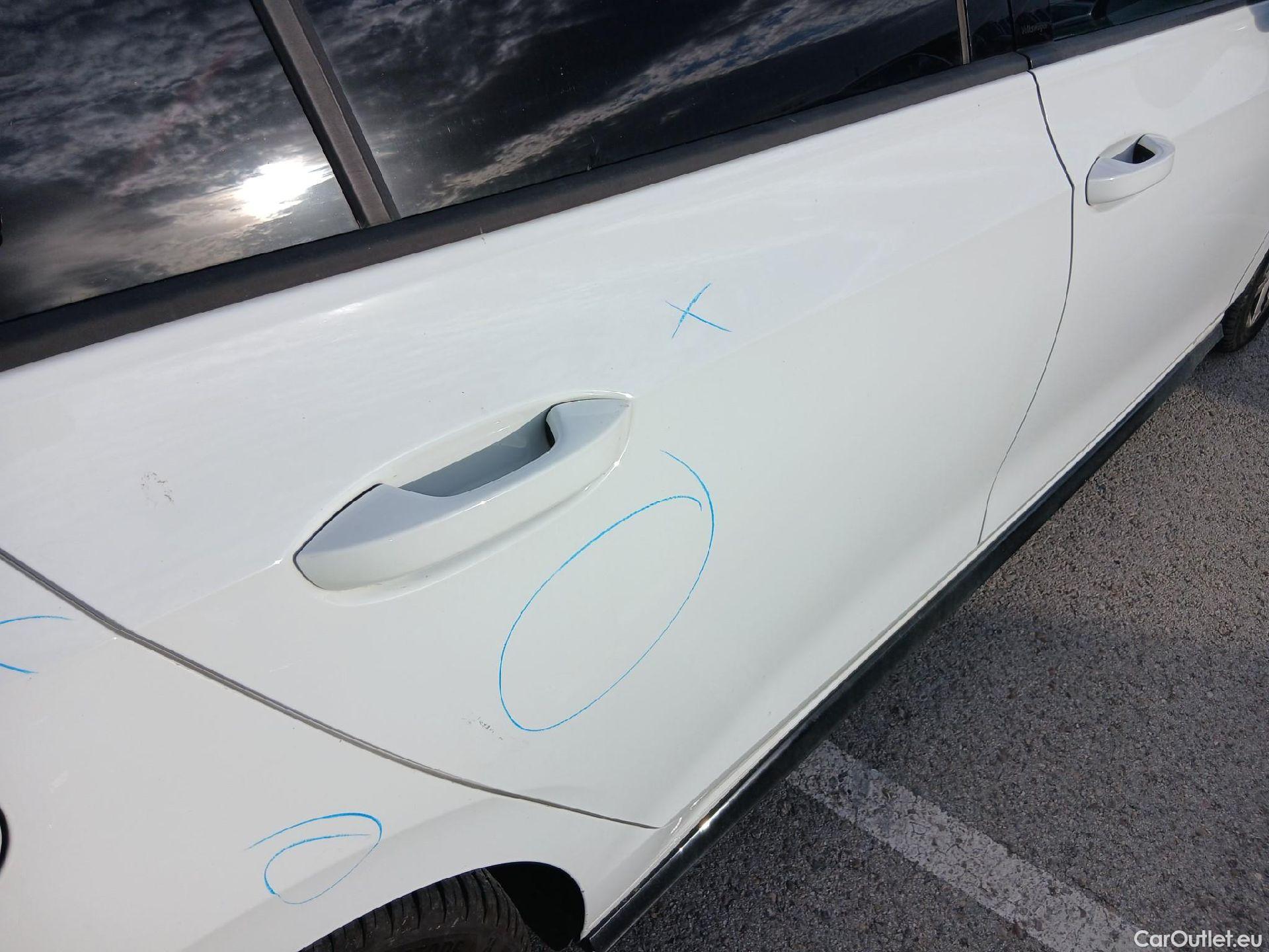  Volkswagen  Golf  VOLKSWAGEN / 2020 / 5P / berlina con portón R-Line 2.0 TDI 110kW (150CV) DSG #30