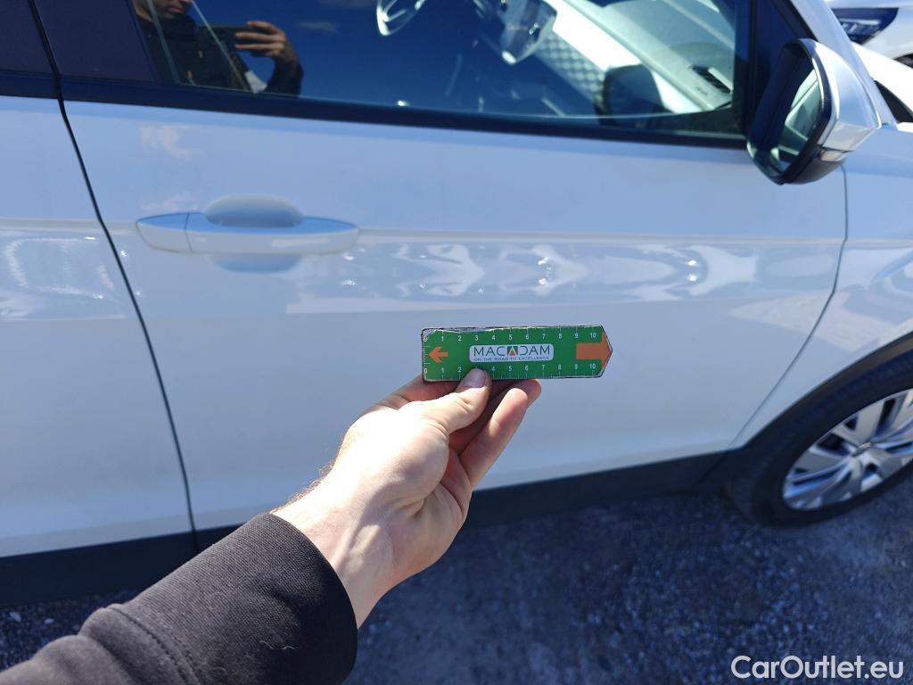  Volkswagen  T-CROSS VOLKSWAGEN  / 2018 / 5P / todoterreno Edition 1.0 TSI 70kW (95CV) #38