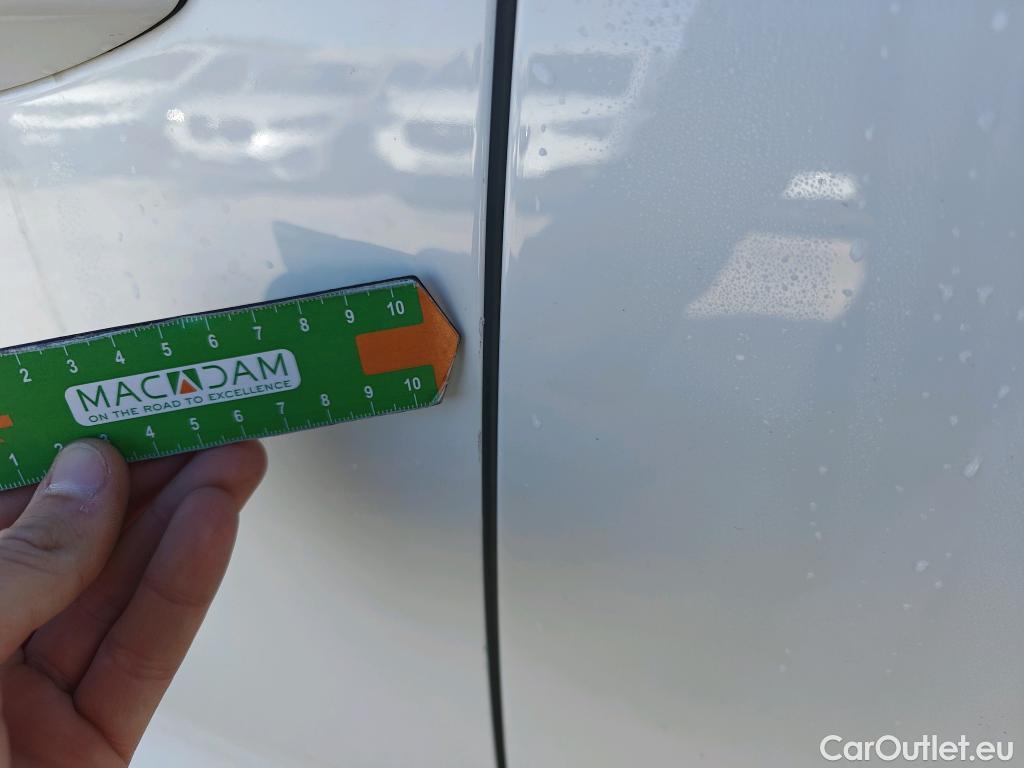  Volvo  XC 40 VOLVO XC40 / 2017 / 5P / todoterreno 2.0 B4 G AWD Momentum Pro Auto #20