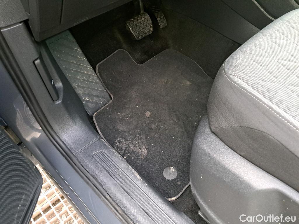  Volkswagen  Tiguan VOLKSWAGEN  / 2020 / 5P / todoterreno Life 1.4 TSI eHybrid 180kW (245CV) DSG #35