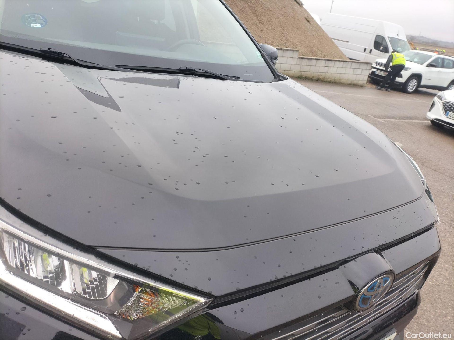  Toyota  RAV4 TOYOTA  / 2018 / 5P / todoterreno 2.5l 220H Advance 4WD #11