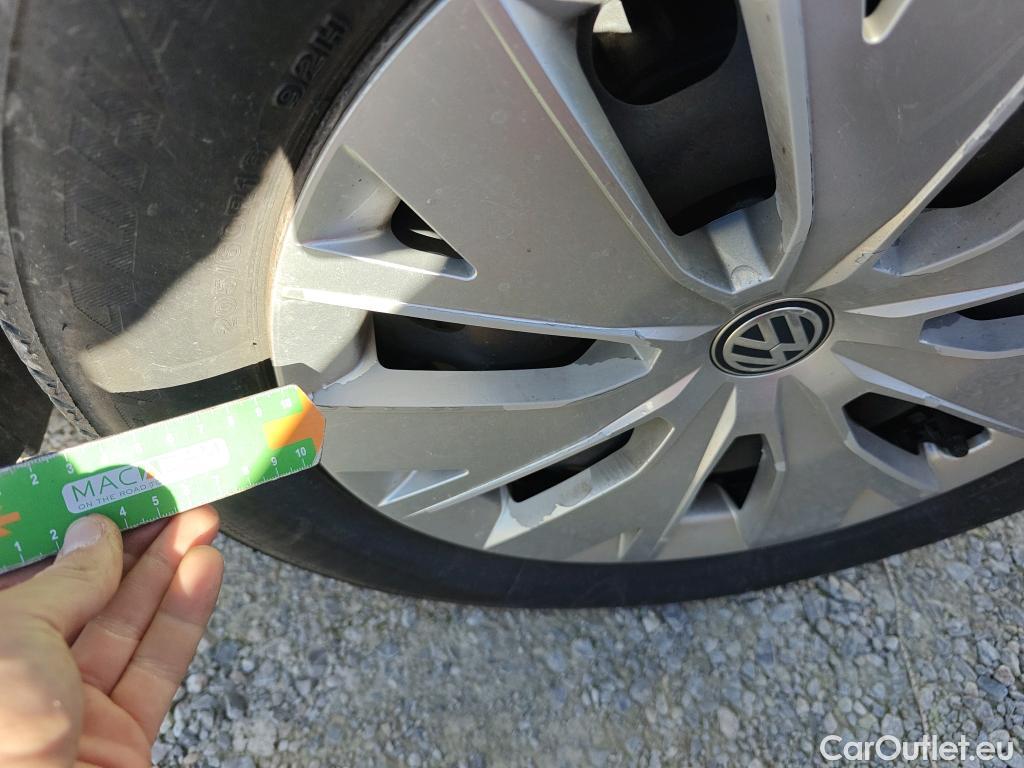  Volkswagen  T-CROSS VOLKSWAGEN  / 2018 / 5P / todoterreno Edition 1.0 TSI 70kW (95CV) #24