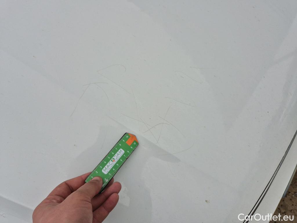  Volkswagen  Golf  VOLKSWAGEN / 2020 / 5P / berlina con portón 2.0 TDI 85kW (115CV) (AC4) #2