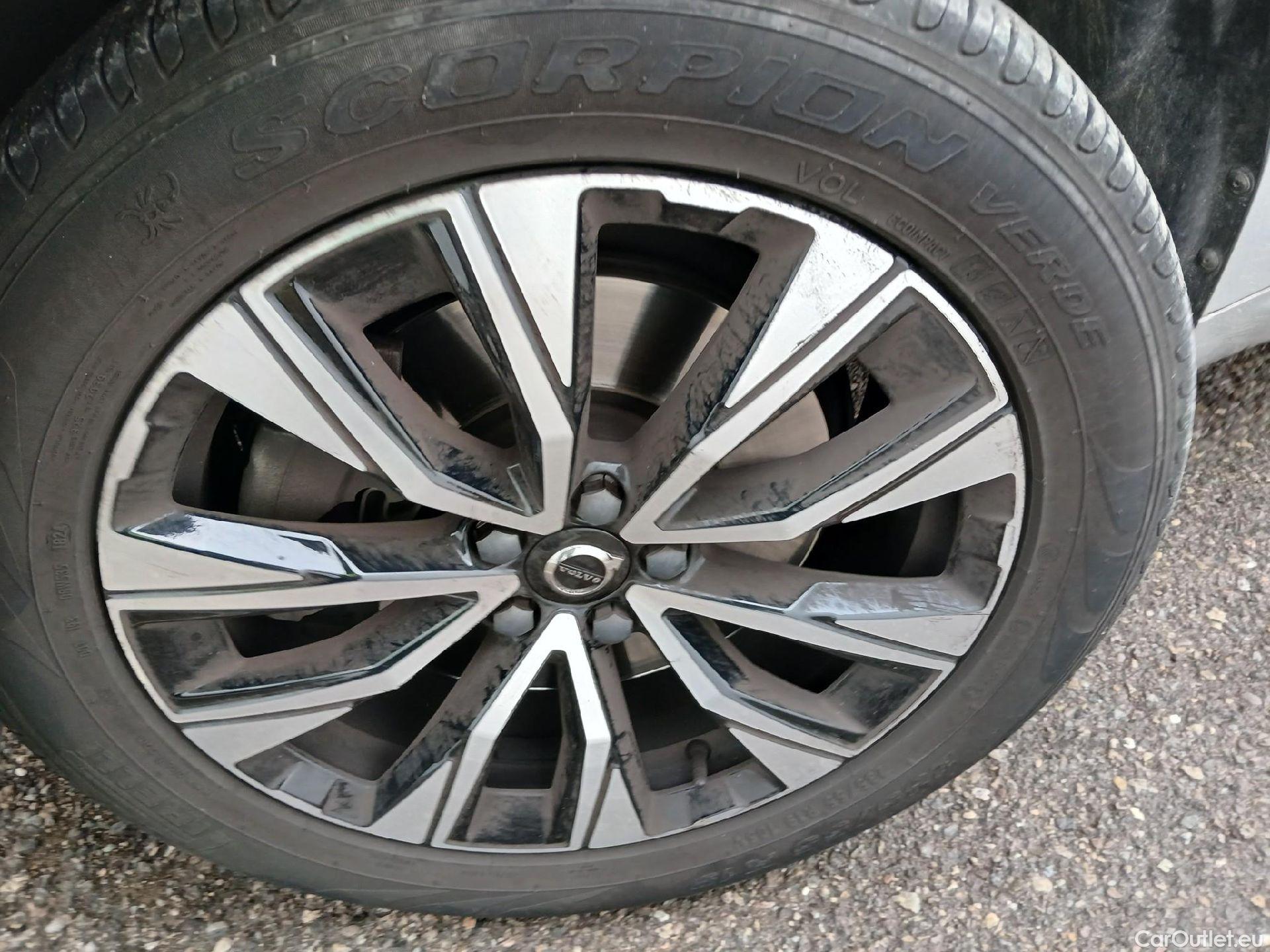  Volvo  XC60 VOLVO  / 2017 / 5P / todoterreno 2.0 B4 D Plus Bright Auto #12