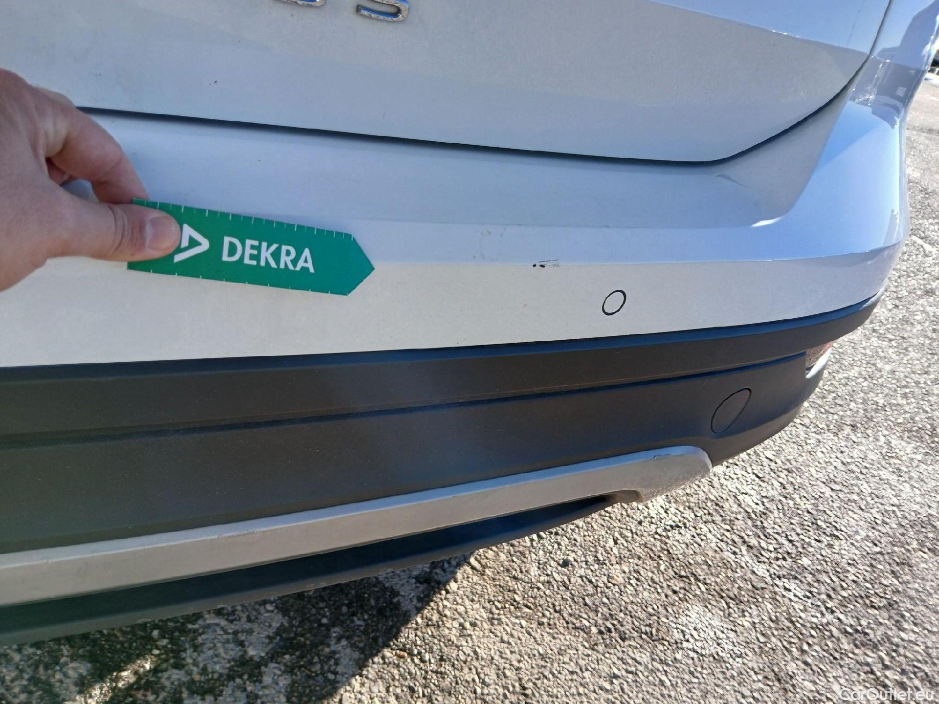  Volkswagen  T-CROSS VOLKSWAGEN  / 2018 / 5P / todoterreno Sport 1.5 TSI 110kW (150CV) DSG #22