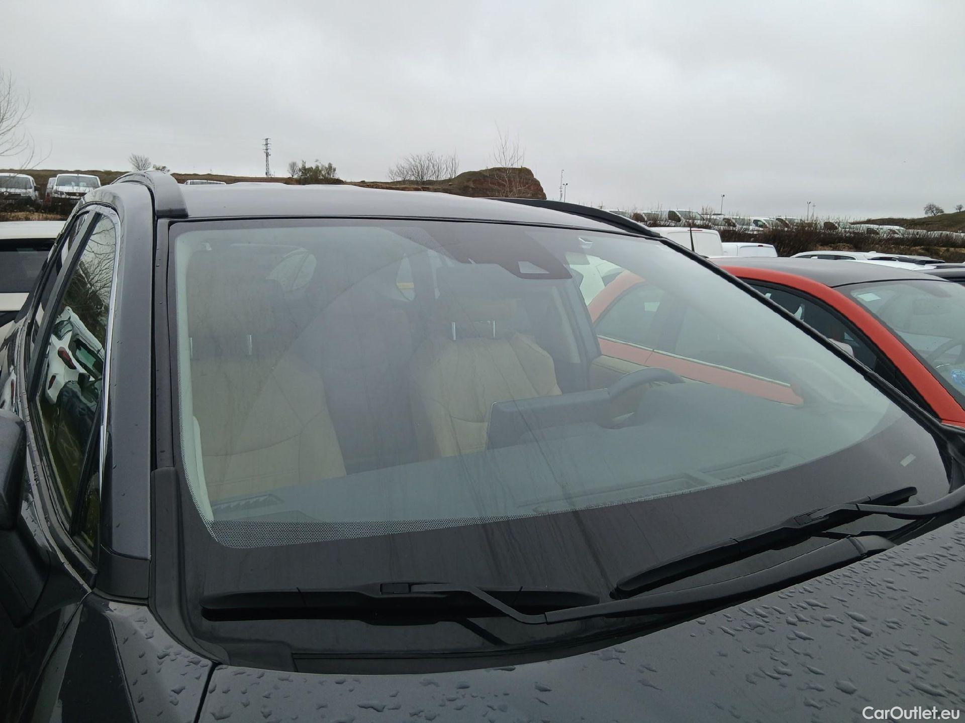  Toyota  RAV4 TOYOTA  / 2018 / 5P / todoterreno 2.5l 220H Luxury #1