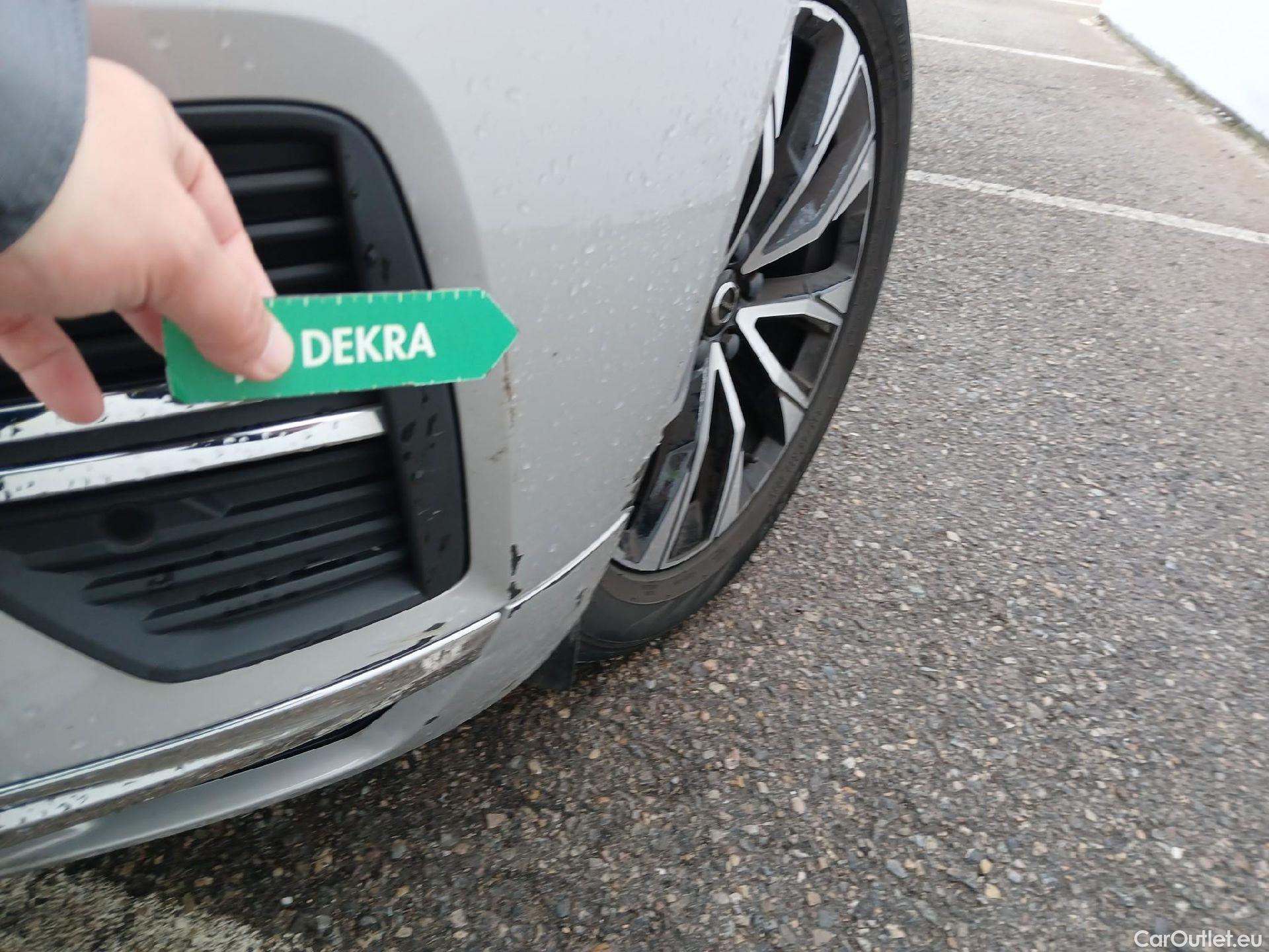  Volvo  XC60 VOLVO  / 2017 / 5P / todoterreno 2.0 B4 D Plus Bright Auto #4