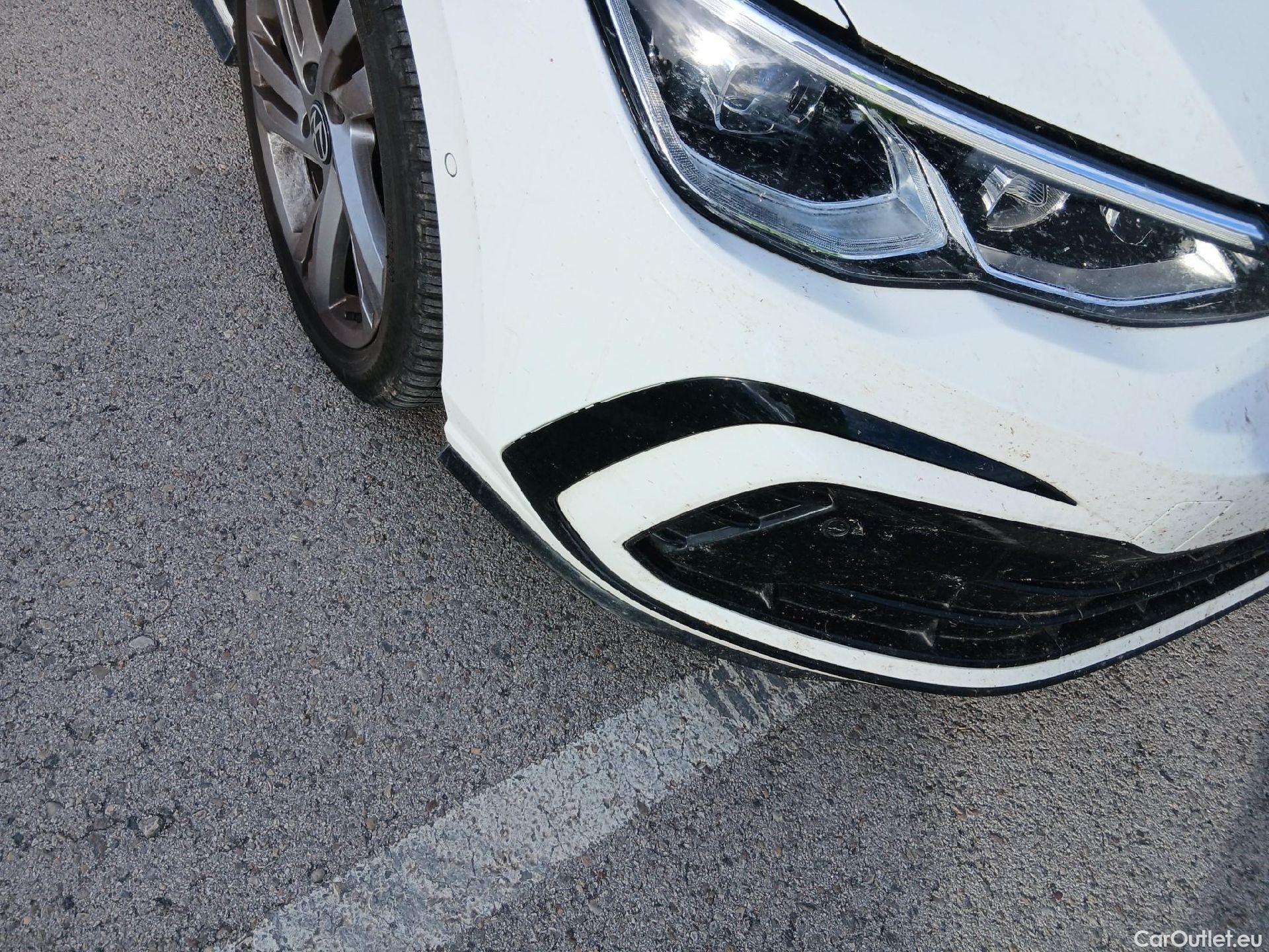  Volkswagen  Golf  VOLKSWAGEN / 2020 / 5P / berlina con portón R-Line 2.0 TDI 110kW (150CV) DSG #18