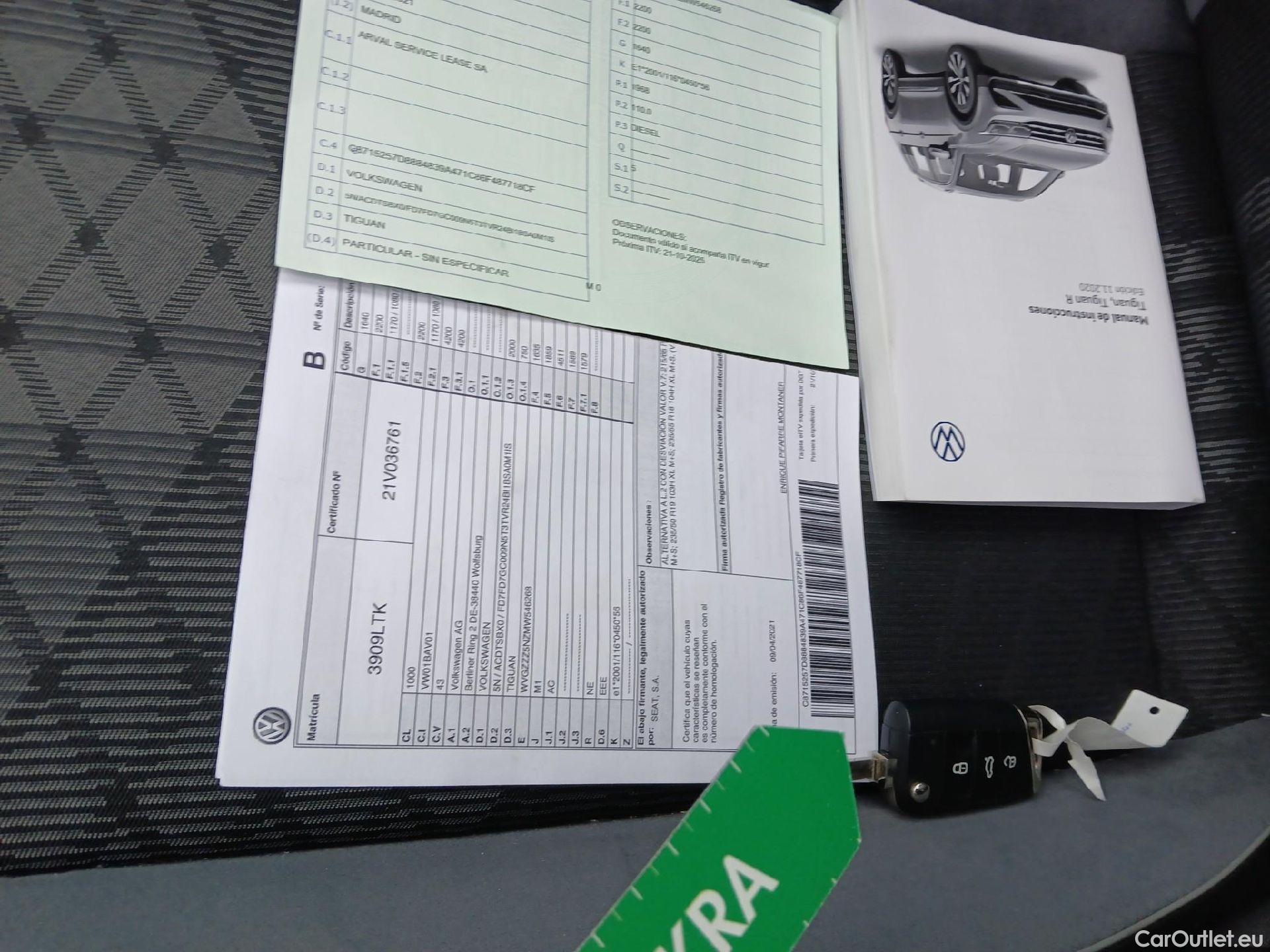  Volkswagen  Tiguan VOLKSWAGEN  / 2020 / 5P / todoterreno R-Line 2.0 TDI 110kW (150CV) DSG #1