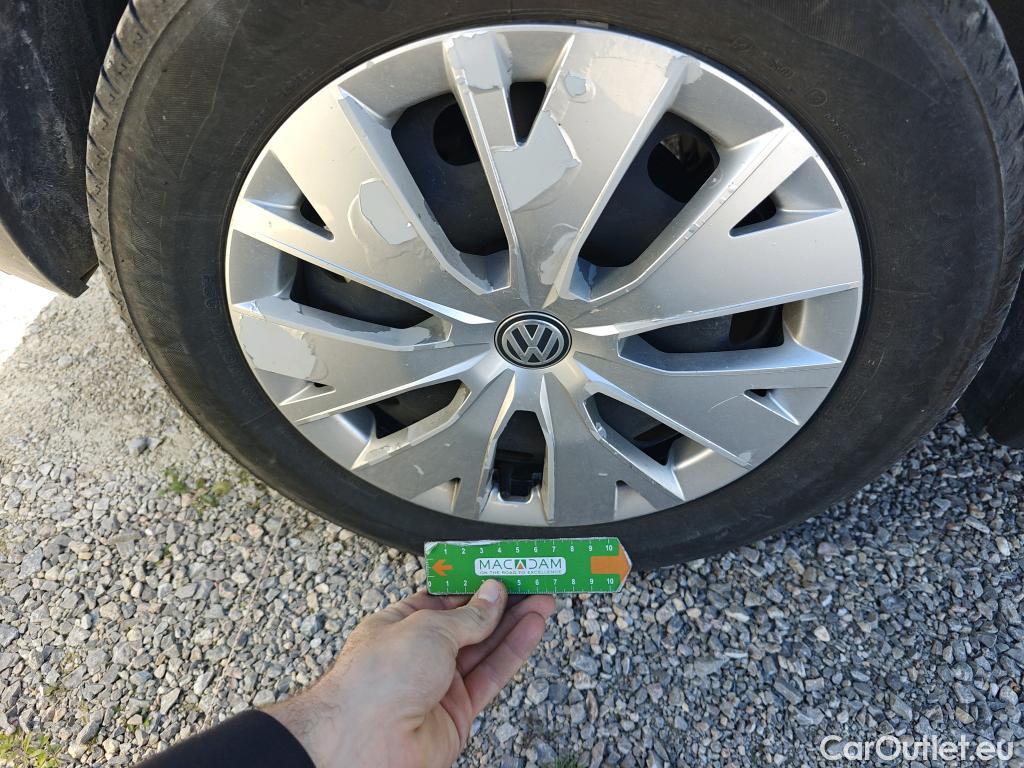  Volkswagen  T-CROSS VOLKSWAGEN  / 2018 / 5P / todoterreno Edition 1.0 TSI 70kW (95CV) #25