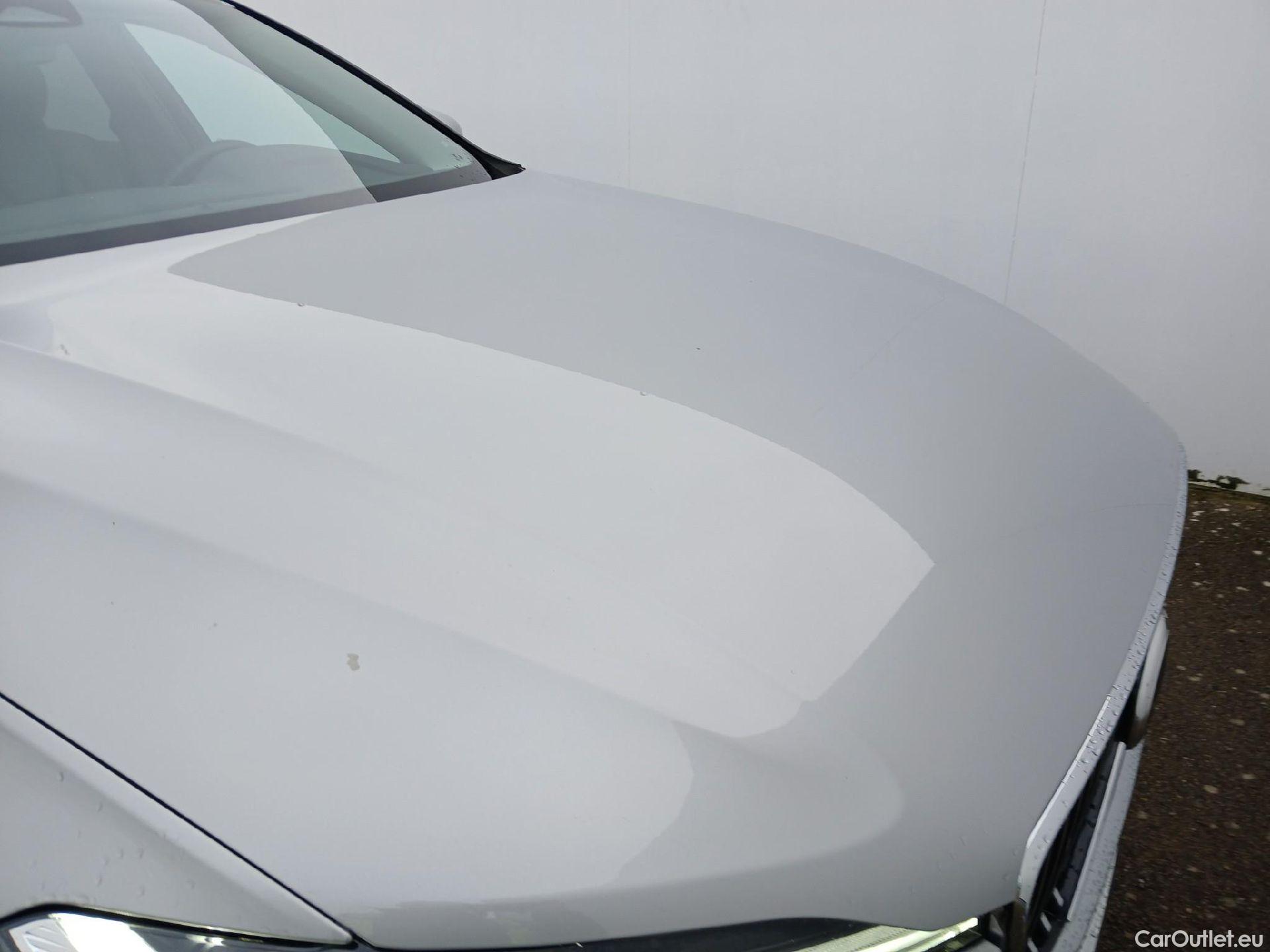  Volvo  XC60 VOLVO  / 2017 / 5P / todoterreno 2.0 B4 D Plus Bright Auto #3