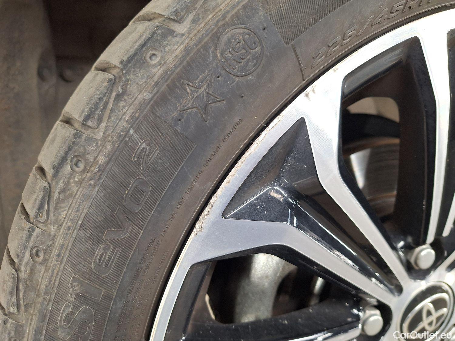  Toyota  Corolla Toyota,  TS '19, Toyota  Touring Sports 1.8 Hybrid Premium e #12