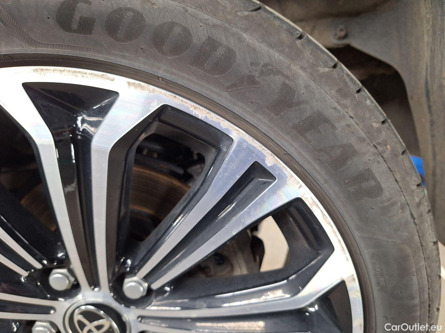  Toyota  Corolla Toyota,  TS '19, Toyota  Touring Sports 1.8 Hybrid Premium e #8