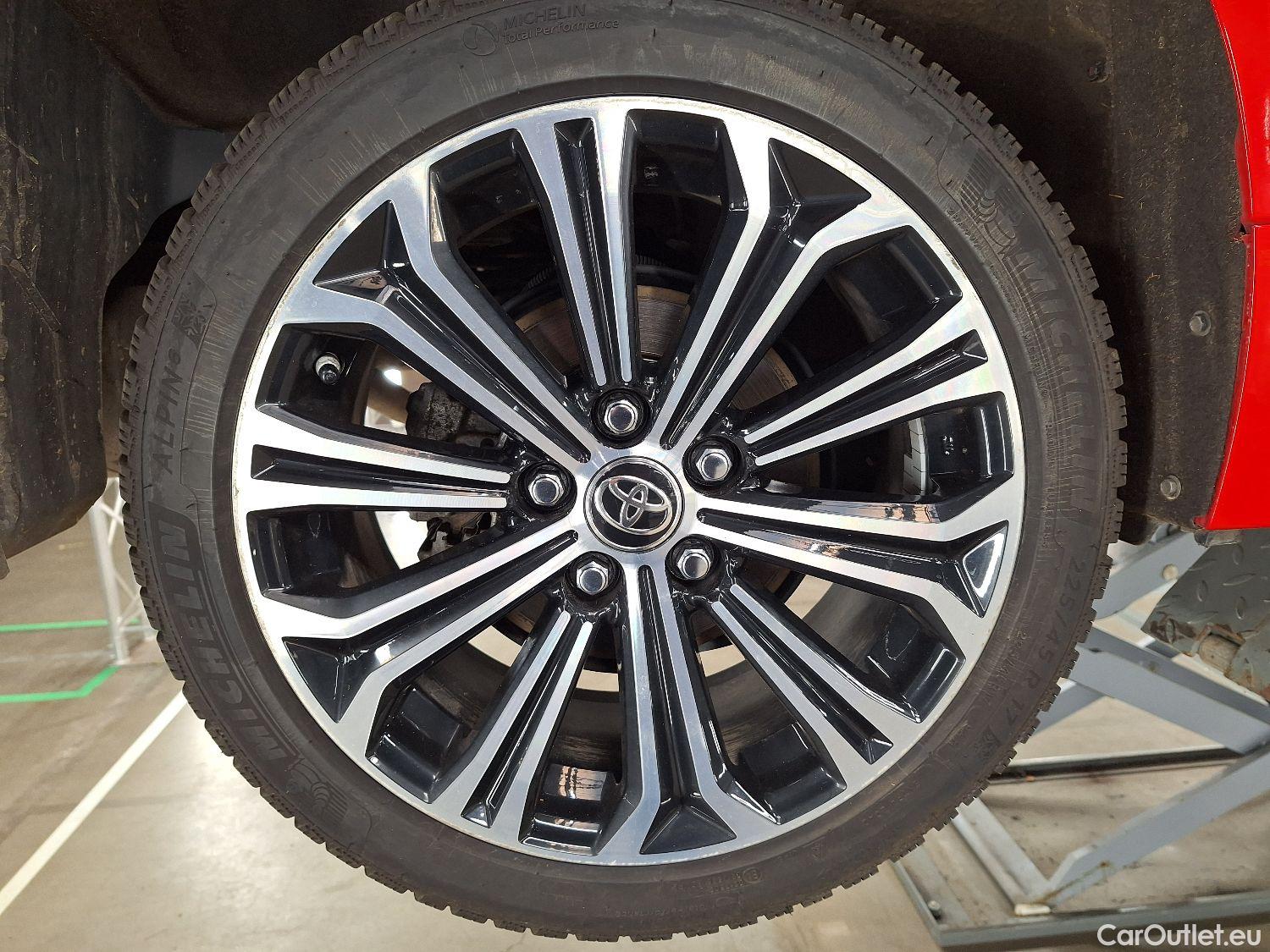  Toyota  Corolla Toyota,  TS '19, Toyota  Touring Sports 1.8 Hybrid Premium e #6