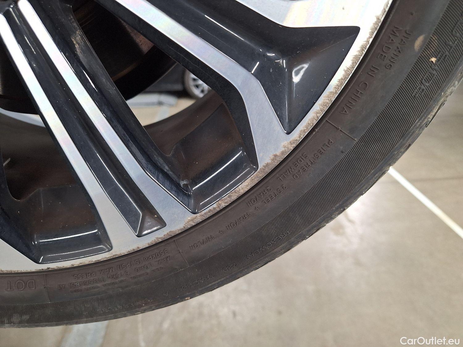  Toyota  Corolla Toyota,  TS '19, Toyota  Touring Sports 1.8 Hybrid Premium e #4