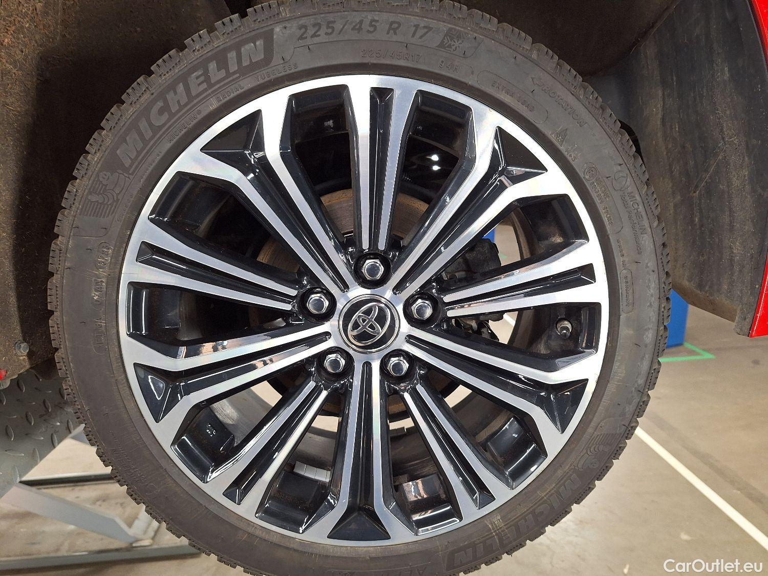  Toyota  Corolla Toyota,  TS '19, Toyota  Touring Sports 1.8 Hybrid Premium e #10