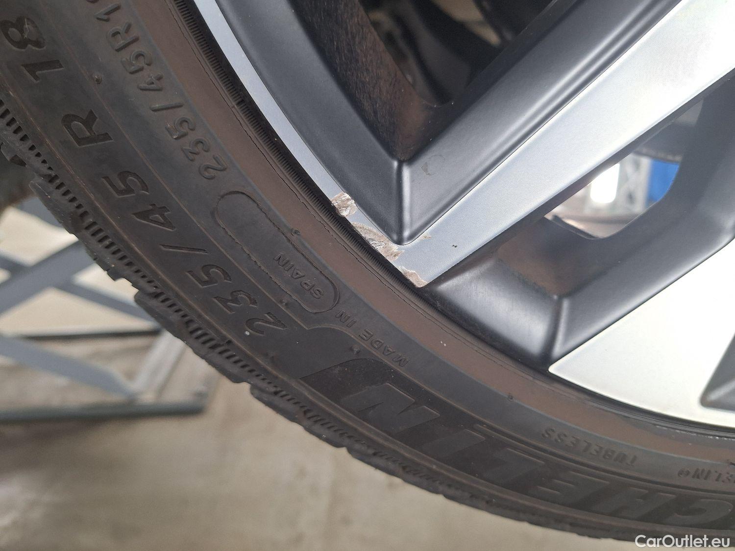  Volvo  V60 Volvo,  '18, Volvo  B3 R-Design DCT 5d #4