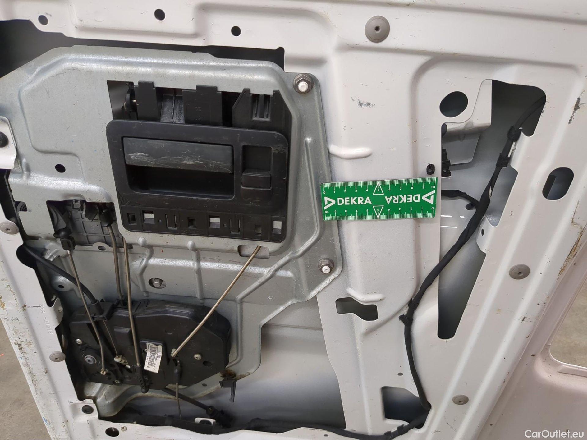  Volkswagen  Transporter T6  Fourgon -Mittelhochdach 4Motion 2.0 TDI 150CV BVM6 E6 #2