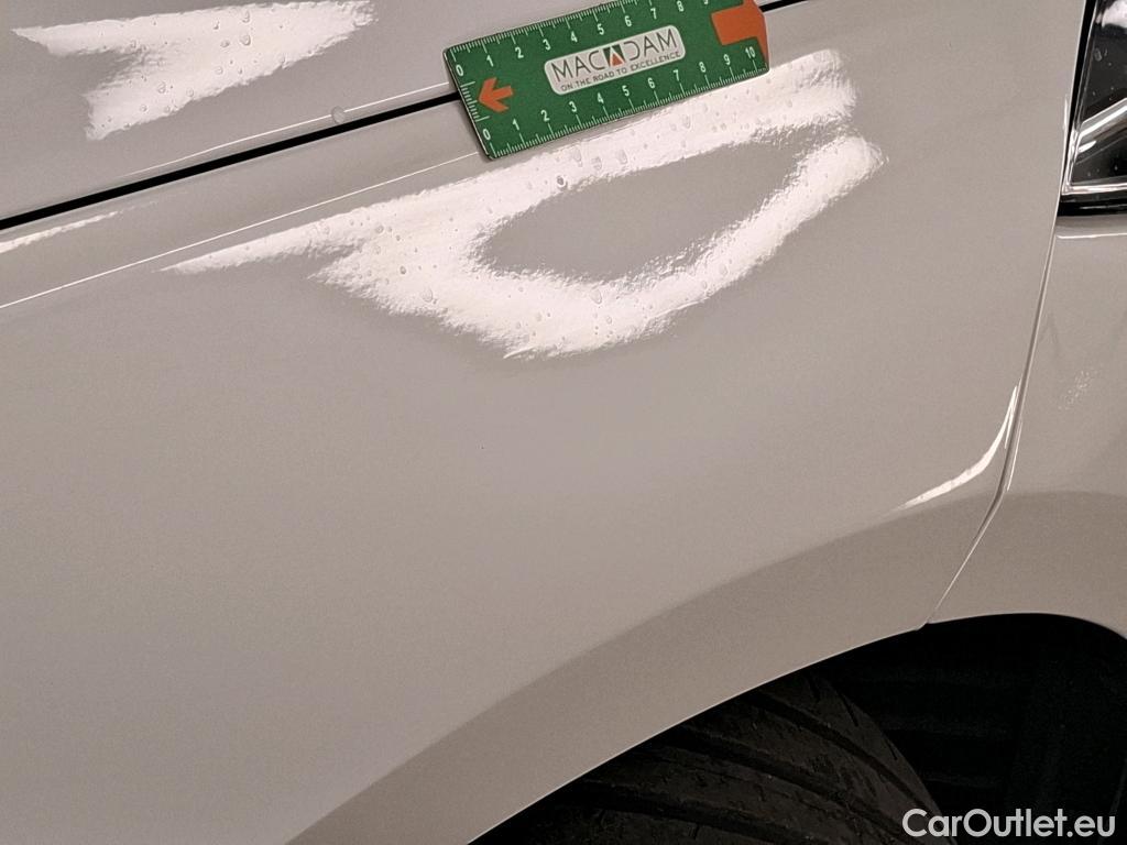  Bmw  Serie 1 BMW Série 1 / 2019 / 5P / Berline 116i DKG7 Business Design #7