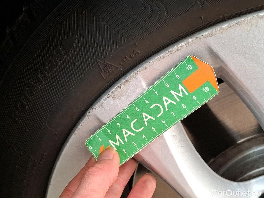  Bmw  Serie 2 BMW  Active Tourer / 2018 / 5P / monospace 225xe Business Design Auto #32