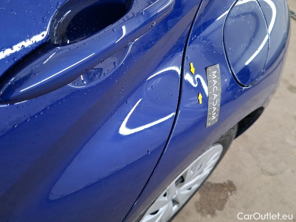  Toyota  Yaris TOYOTA  Hybride Affaires / 2019 / 5P / Berline 1.5 Hybride 116h Dynamic Business Affair #16