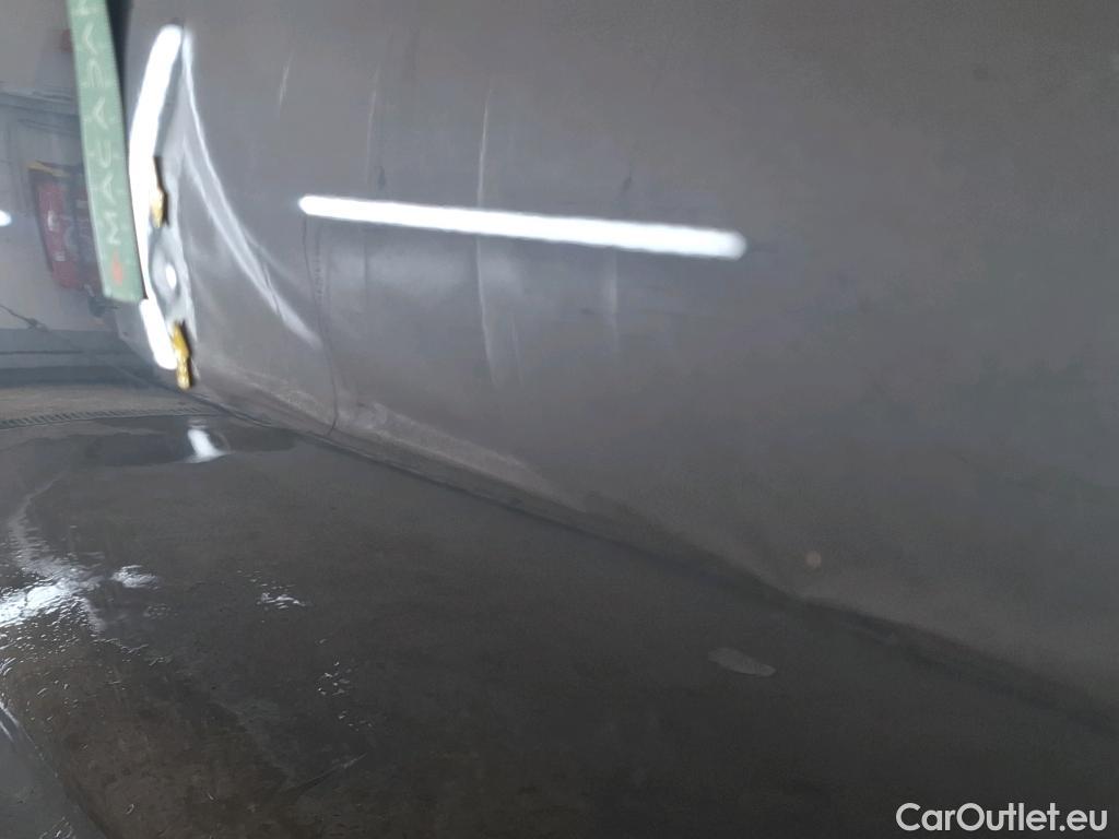  Audi  Q3 AUDI  / 2018 / 5P / SUV 45 TFSI E 245 S TRONIC S LINE #13