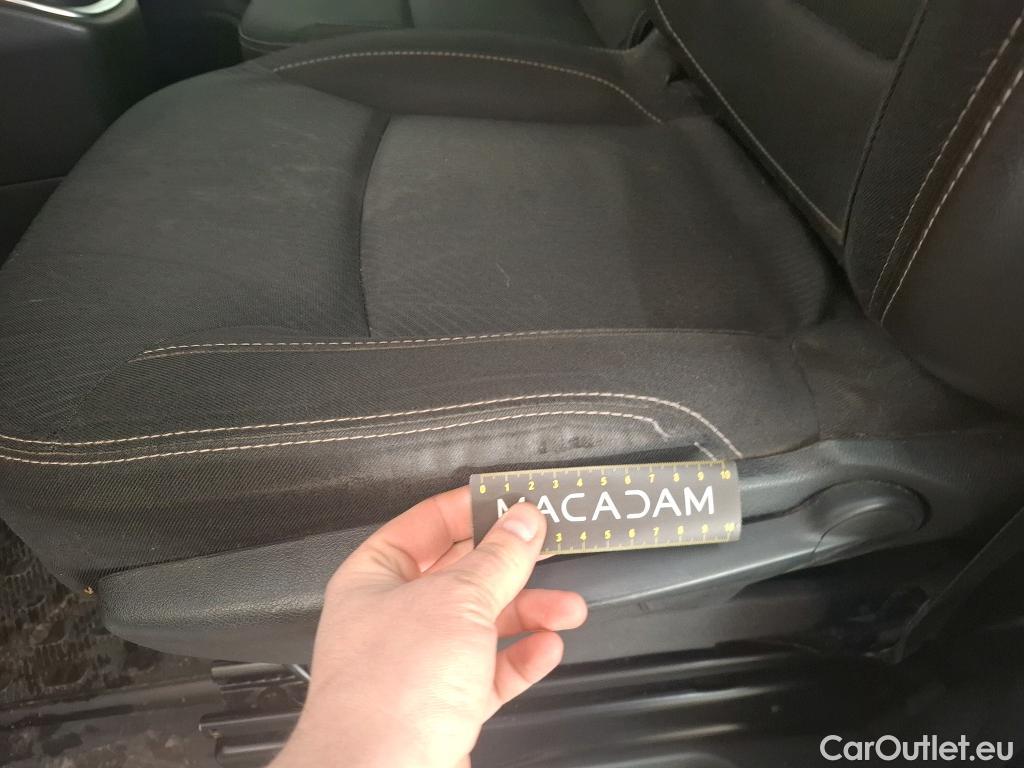  Renault  Trafic RENAULT  / 2019 / 4P / Fourgon tole NV FG GCF L1H2 1200 Energy dCi 145 #23