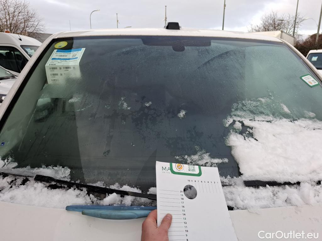  Volkswagen  Transporter VOLKSWAGEN  / 2019 / 4P / Fourgon tôlé 2.0 TDi 150 L1H1 Business Plus #15