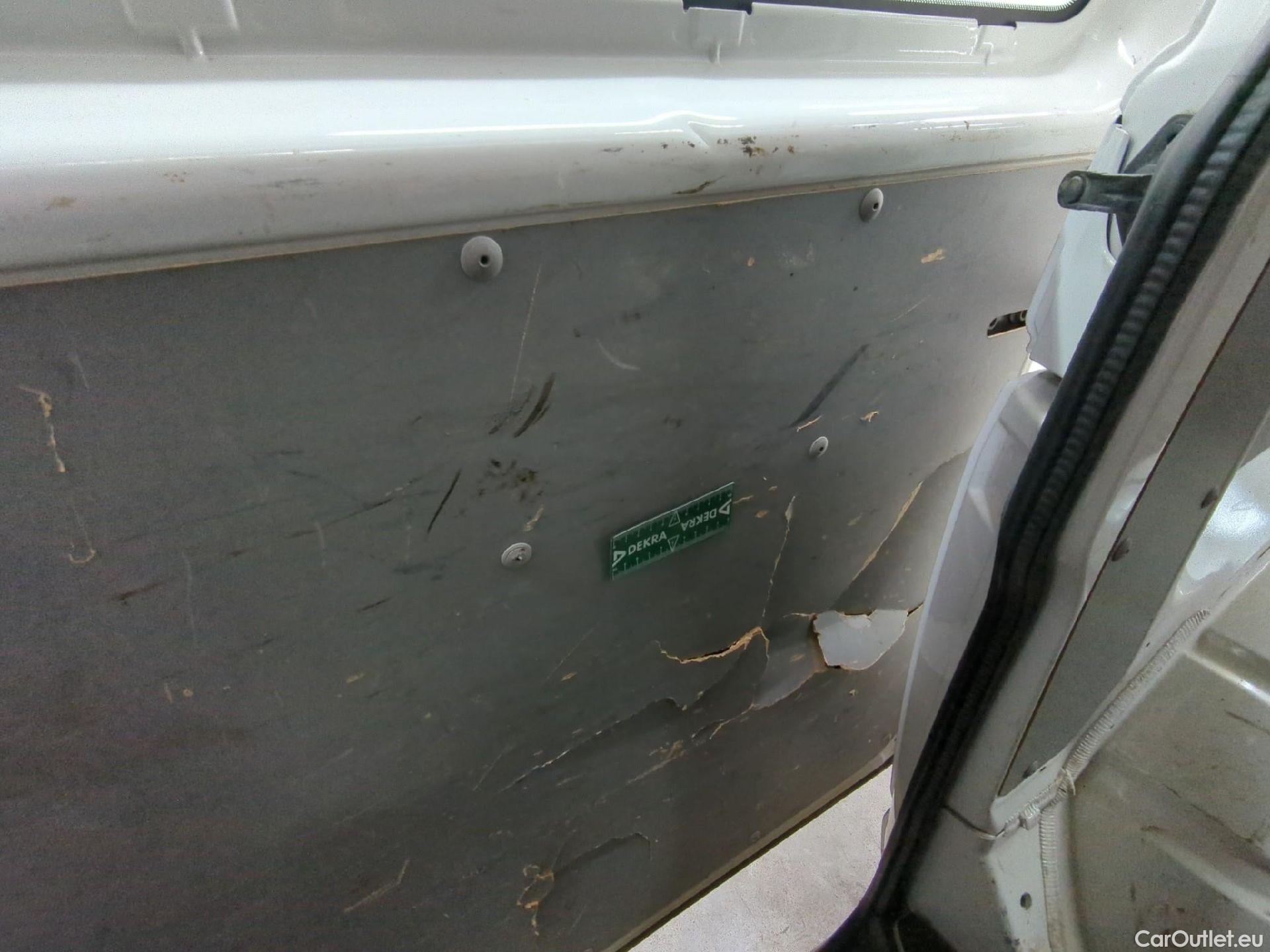  Volkswagen  Transporter T6  Fourgon -Mittelhochdach 4Motion 2.0 TDI 150CV BVM6 E6 #7