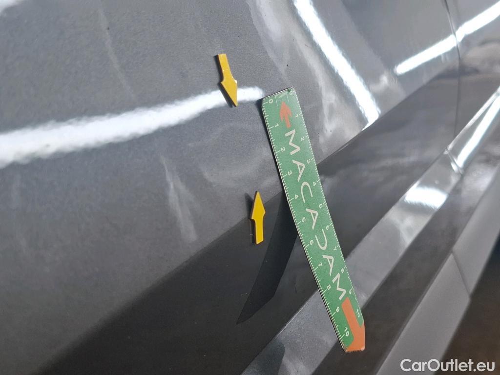  Audi  Q3 AUDI  / 2018 / 5P / SUV 45 TFSI E 245 S TRONIC S LINE #11