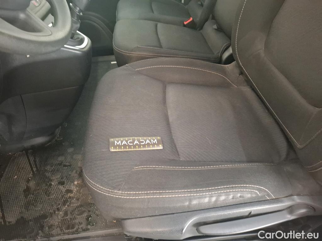  Renault  Trafic RENAULT  / 2019 / 4P / Fourgon tole NV FG GCF L1H2 1200 Energy dCi 145 #22