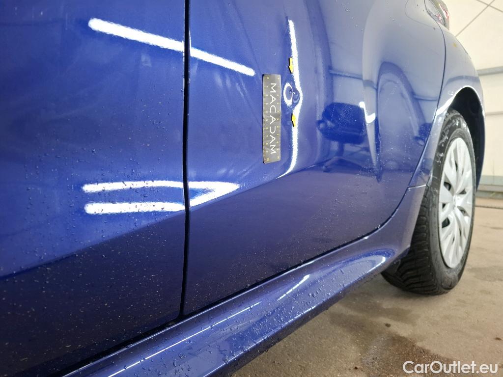  Toyota  Yaris TOYOTA  Hybride Affaires / 2019 / 5P / Berline 1.5 Hybride 116h Dynamic Business Affair #4