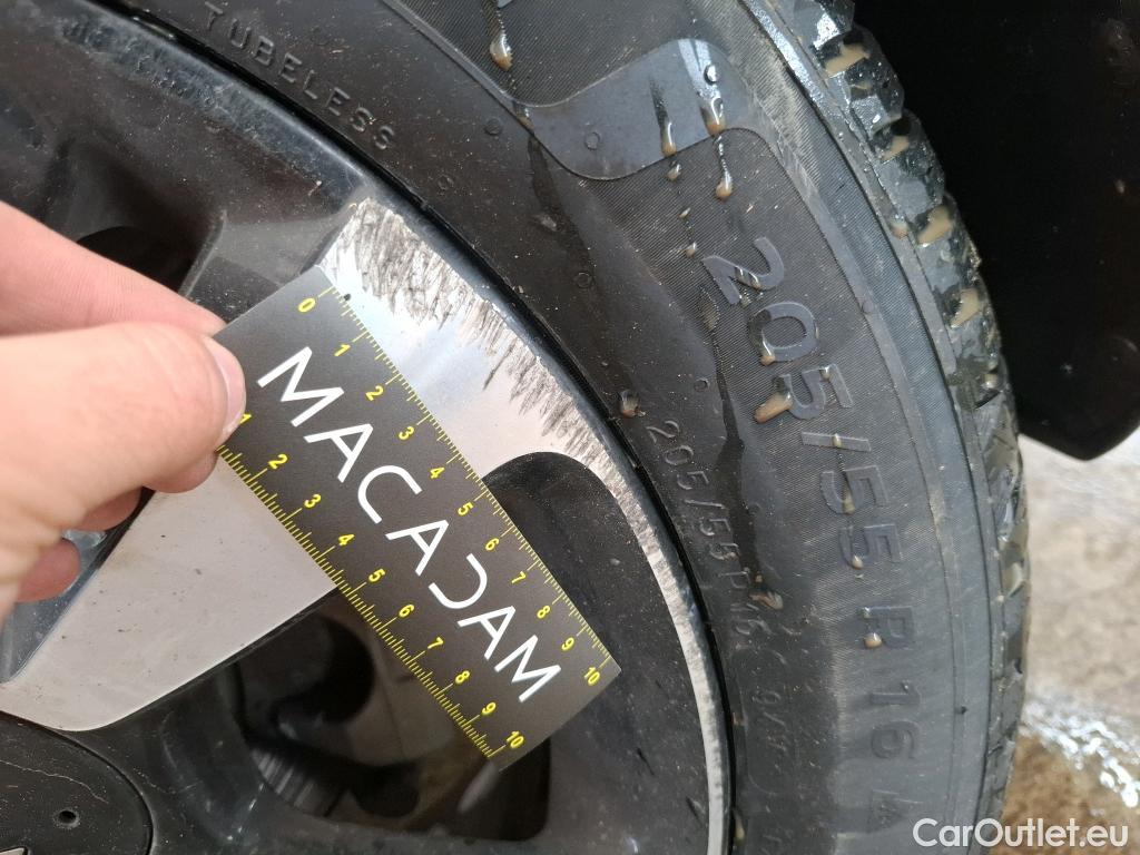  Citroen  C3  Shine Business 1.2 PureTech 110CV BVM6 E6d #18