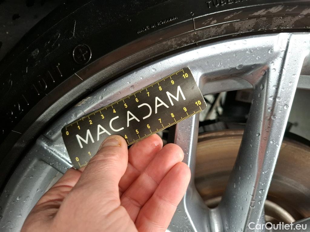  Audi  Q4 E-Tron  50 e-tron Design Luxe quattro 82kWh BVA #18