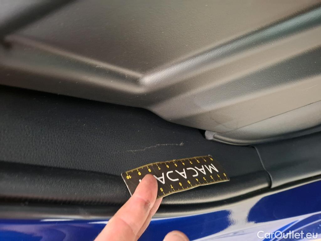  Toyota  Yaris TOYOTA  Hybride Affaires / 2019 / 5P / Berline 1.5 Hybride 116h Dynamic Business Affair #14