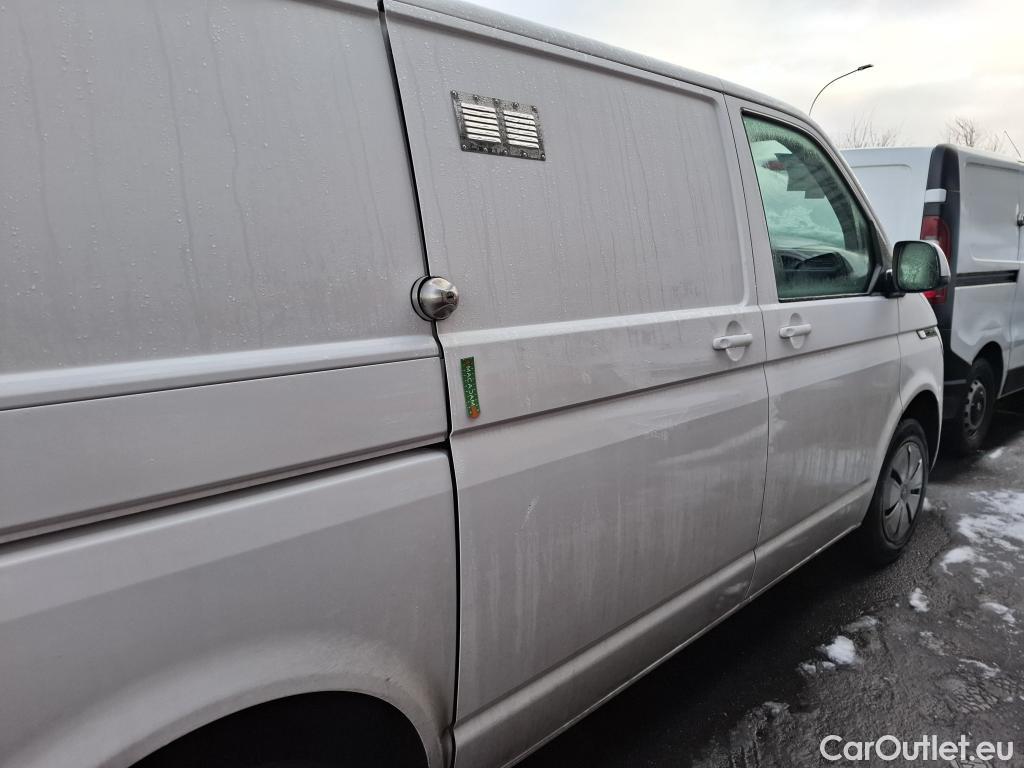  Volkswagen  Transporter VOLKSWAGEN  / 2019 / 4P / Fourgon tôlé 2.0 TDi 150 L1H1 Business Plus #26
