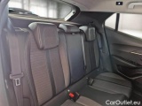  Peugeot  2008 PEUGEOT  / 2019 / 5P / CROSSOVER BLUEHDI 130 EAT8 ALLURE S/S AUT. #15